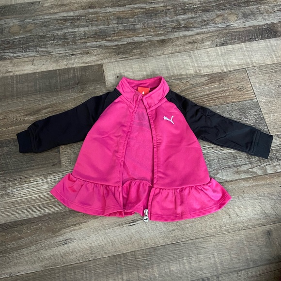Puma Pink and Black children’s Tracksuit - Picture 5 of 7